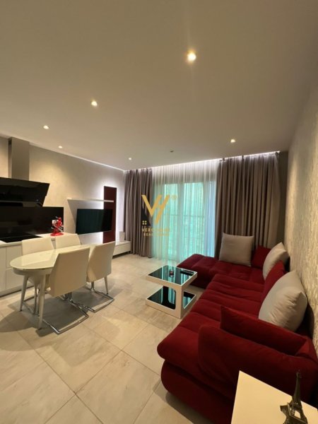 Tirane, jepet me qera apartament 2+1+Ballkon Kati 19, 95 m² 1.500 € (STADIUMI AIR ALBANIA)