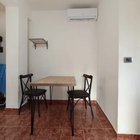 Vlore, garsonier 4 heronjte