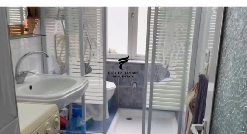 Tirane, jepet me qera apartament 2+1+Ballkon Kati 4, 72 m² 450 € (RRUGA E DIBRES)