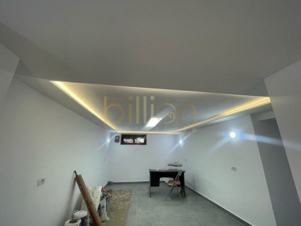 Tirane, jepet me qera ambjent biznesi Kati -1, 15 m² 450 € (Ish Ekspozita, Tirana, Albania)