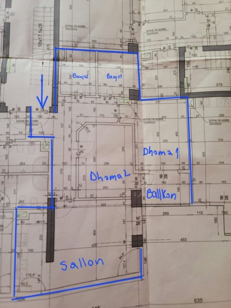 Tirane, shitet apartament 2+1+Ballkon Kati 2, 95 m² 162.000 € (Rruga Barrikadave)