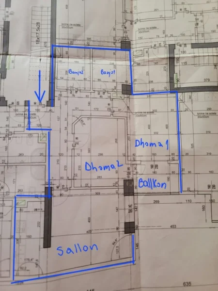 Tirane, shitet apartament 2+1+Ballkon Kati 2, 95 m² 162.000 € (Rruga Barrikadave)