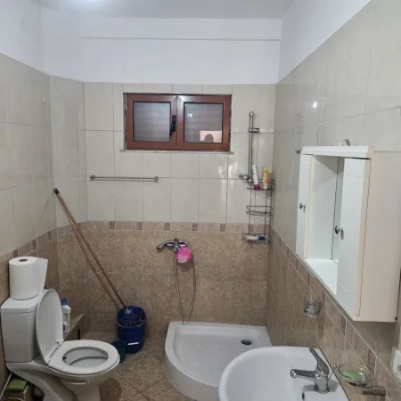 Tirane, jap me qera apartament 2+1 Kati 1, 1 m² 500€ (Rrapo Hekali)