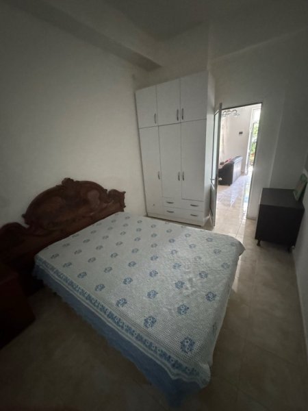 Tirane, jepet me qera garsonier 1+1 Kati 1, 50 m² 300 € (MYSLYM SHYRI)