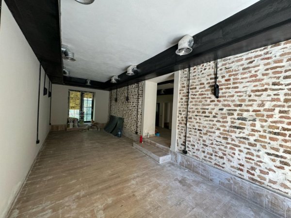 Tirane, shitet apartament 3+1 , 115 m² 185.000 € (Vasil Shanto)