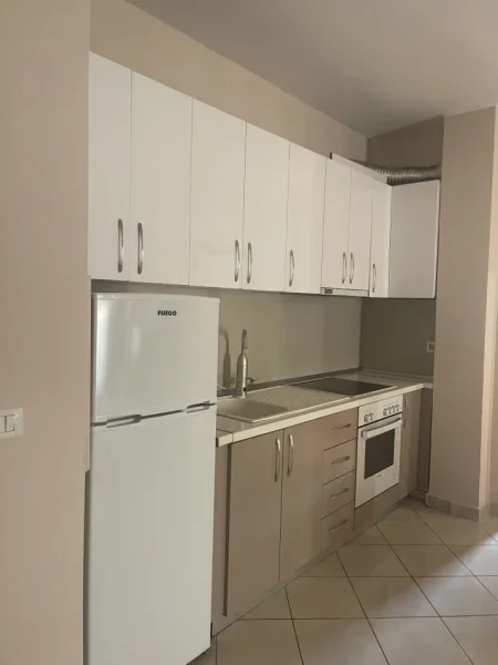 Tirane, jepet me qera apartament 2+1+Aneks+Ballkon Kati 7, 100 m² 500 € (teodor keko)