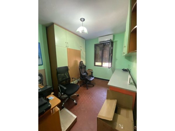 Tirane, jepet me qera apartament 2+1 Kati 3, 72 m² 700 € (Myslym Shyri)