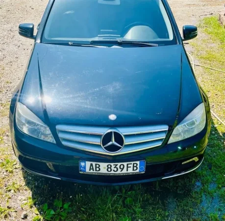 Librazhd, shes makine Nafte, e zeze automatik Kondicioner 320.000 km 5.500 €
