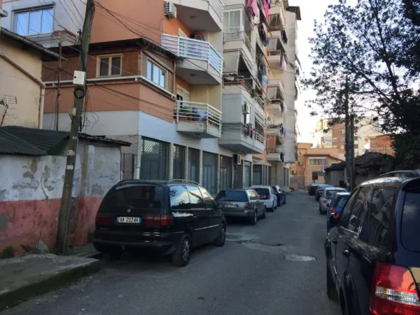 Tirane, jap me qera apartament+verande | Penthouse 3+1+Aneks+Ballkon Kati 1, 137 m² 700 € (Riza Cerova Tirane)