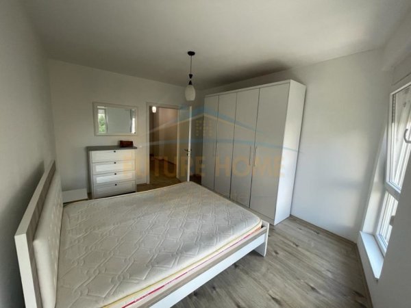 Tirane, jepet me qera apartament 2+1 Kati 3, 85 m² 570 € (Kompleksi Kontakt)