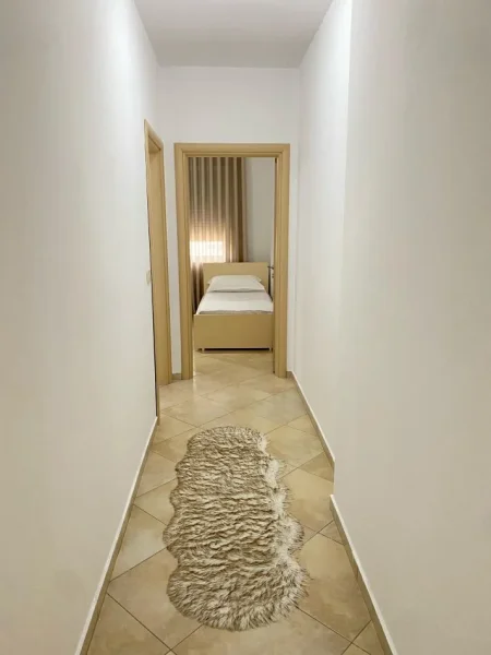 Tirane, jepet me qera apartament 2+1+Ballkon Kati 8, 100 m² 600 € (Astir rruga Teodor Keko)