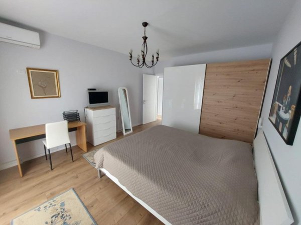 Tirane, jepet me qera apartament 1+1+Aneks+Ballkon Kati 4, 82 m² 680 € (Rruga Dibres)