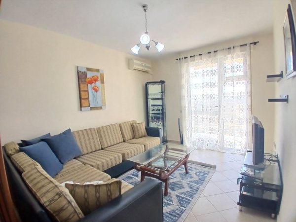 Tirane, jepet me qera 1+1+Ballkon Kati 7, 70 m² 450 € (Don bosko)