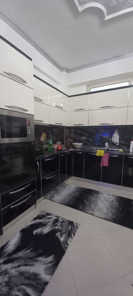 Tirane, shes apartament 1+1 Kati 0, 90 m² 100.000 € (Te market Aron)