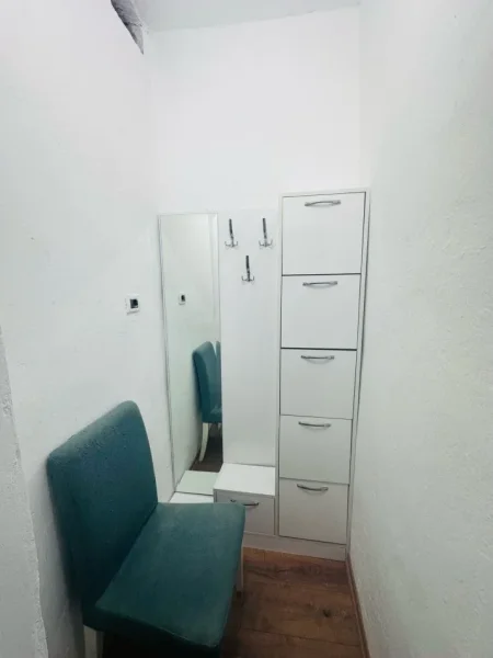 Tirane, jepet me qera apartament 2+1+Ballkon Kati 4, 70 m² 500 € (21 dhjetori)