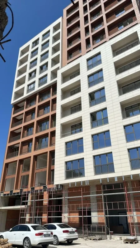 Tirane, shitet apartament 2+1+Aneks+Ballkon Kati 3, 99 m² 179.000 € (laprake)