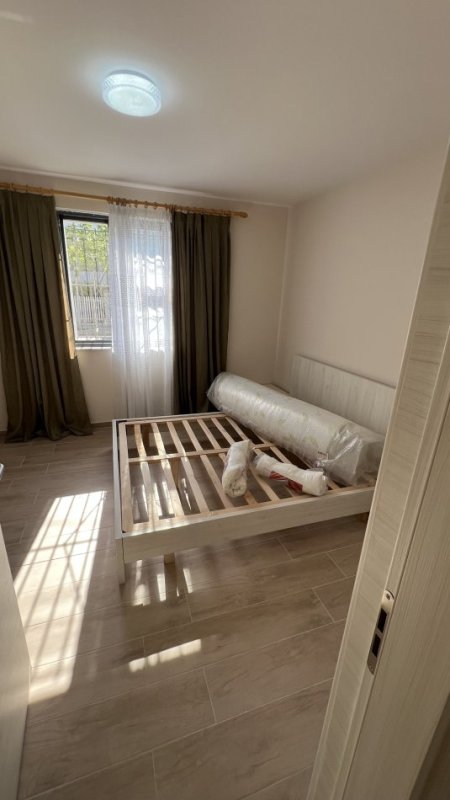 Tirane, jepet me qera apartament 1+1+Aneks+Ballkon Kati 1, 55 m² 400 € (YZBERISHT)