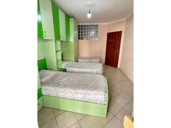 Tirane, jepet me qera apartament 2+1 Kati 1, 120 m² 400 € (ASTIR)
