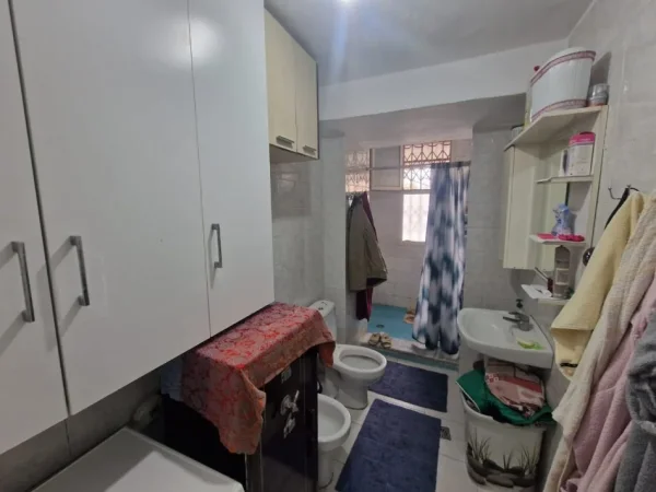 Tirane, shitet 1+1+Ballkon Kati 2, 63 m² 126.000 € (tek Vasil Shanto)