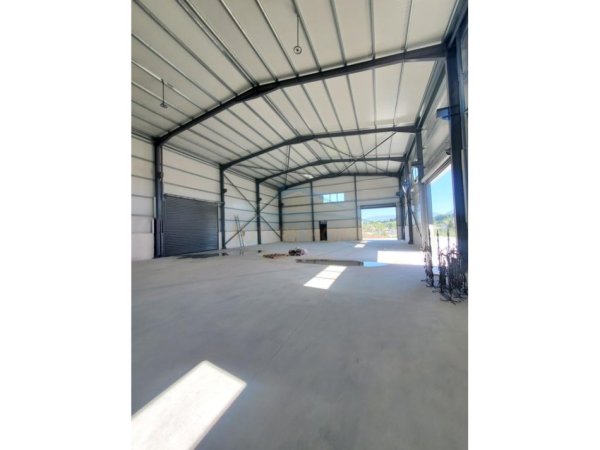 Tirane, jepet me qera magazine Kati 0, 760 m² 4.500 € (Kashar)