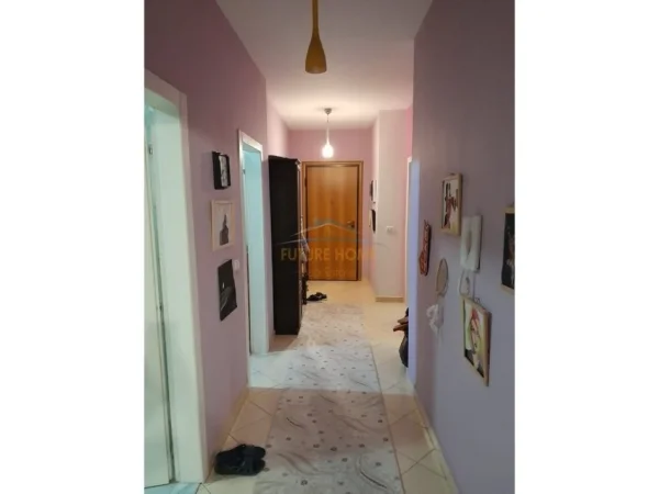 Tirane, jepet me qera apartament 2+1 Kati 3, 106 m² 700 € (Komuna E Parisit, Tirane)