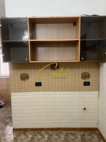 Tirane, jepet me qera apartament 1+1 Kati 1, 40 m² 450 € (RRUGA FORTUZI)