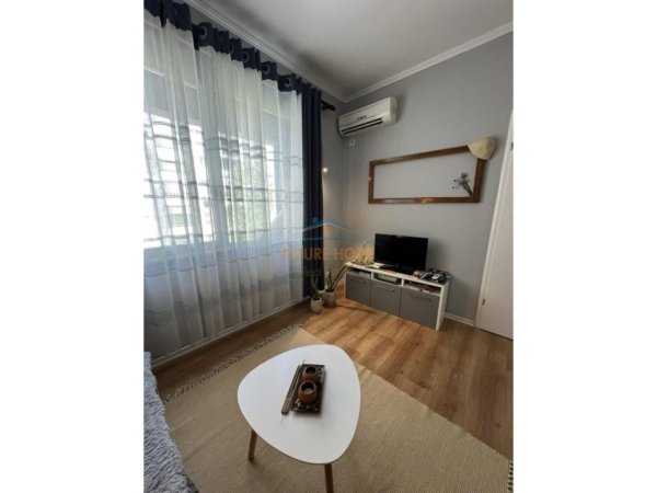 Tirane, jepet me qera apartament 2+1 Kati 3, 80 m² 600 € (Rruga e Dibres)