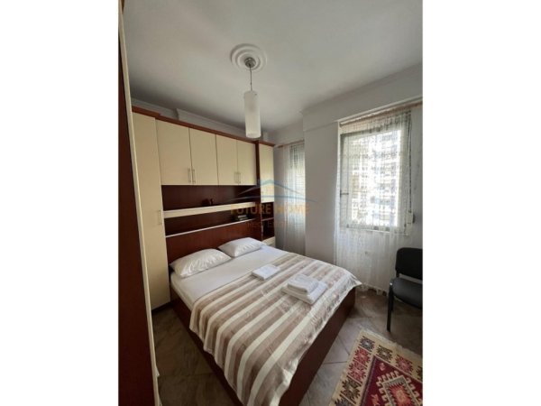 Tirane, jepet me qera apartament 2+1 Kati 3, 80 m² 600 € (Rruga e Dibres)