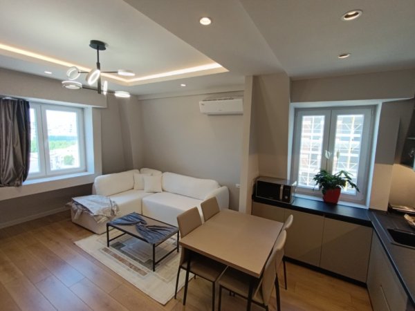 Tirane, jepet me qera apartament 1+1+Aneks+Ballkon Kati 7, 70 m² 693.061.874 € (Vasil Shanto)