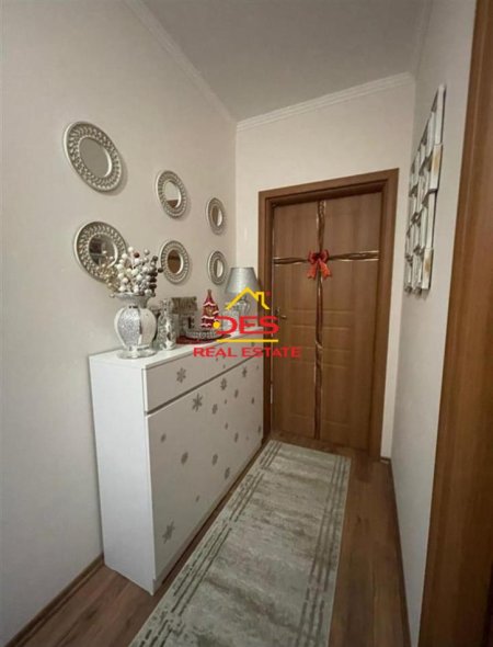 Tirane, shitet apartament 3+1 Kati 1, 122 m² 240.000 € 