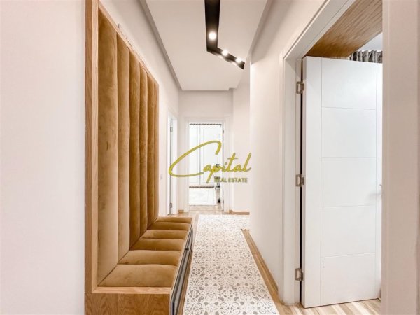 Tirane, shitet apartament 3+1 Kati 3, 123 m² 250.000 € (KOPSHTI BOTANIK)