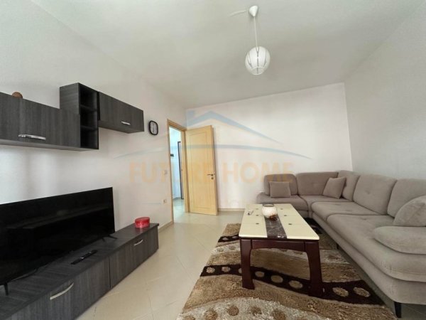 Tirane, jepet me qera apartament 1+1 Kati 1, 97 m² 350 € (Unaza e Re, Tirane)