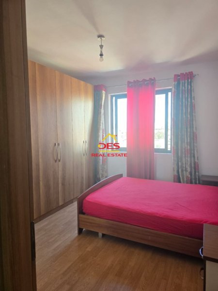 Tirane, jepet me qera 1+1+Ballkon Kati 4, 78 m² 550 € 