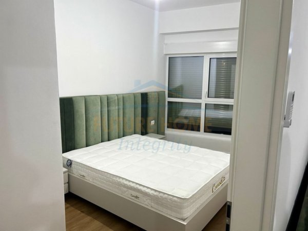 Tirane, jepet me qera apartament 1+1 Kati 3, 70 m² 370 € (Ali Dem, Tirane)
