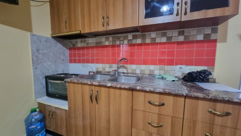 Tirane, jepet me qera shtepi Kati 1, 40 m² 250 € (JEPET ME QERA GARSONIERE NE DON BOSKO, PERBALLE VIZION PLUS)