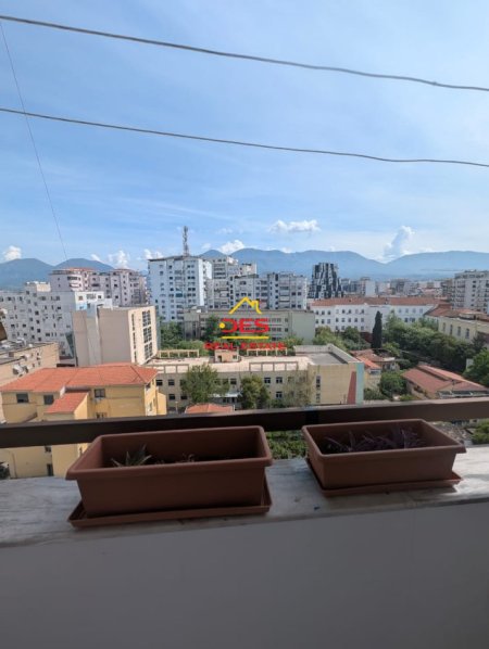 Tirane, jepet me qera apartament 2+1+Ballkon Kati 9, 108 m² 550 € 
