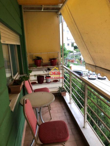 Tirane, jepet me qera apartament 2+1+Aneks Kati 3, 100 m² 550 € 