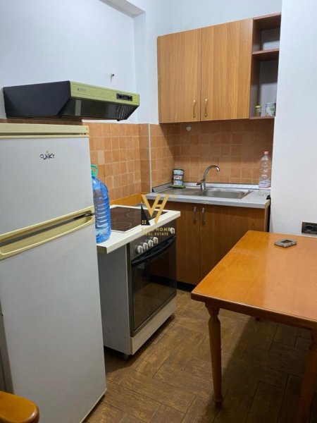 Tirane, jepet me qera garsonier 1+1 Kati 2, 35 m² 280 € (RRUGA E KAVAJES)