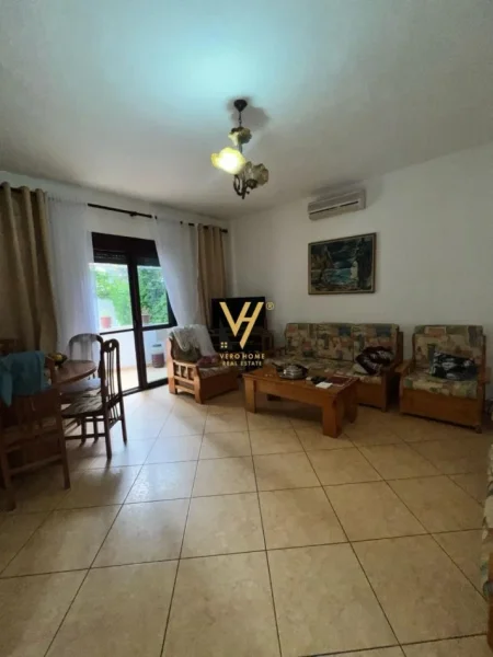 Tirane, jepet me qera apartament 2+1+Ballkon Kati 1, 115 m² 550 € (KODRA E DIELLIT)