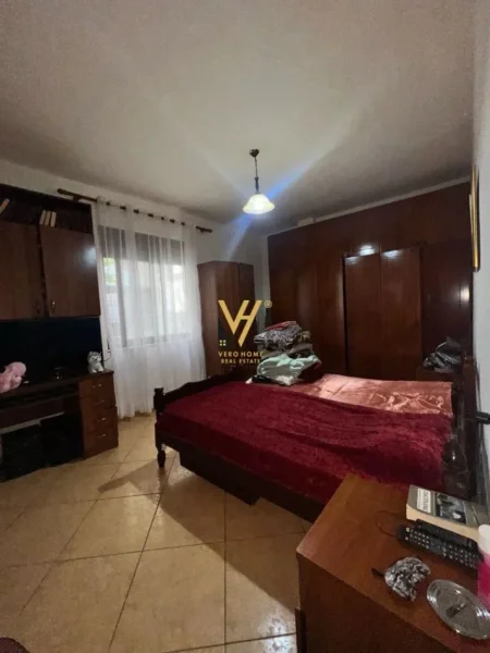 Tirane, jepet me qera apartament 2+1+Ballkon Kati 1, 115 m² 550 € (KODRA E DIELLIT)