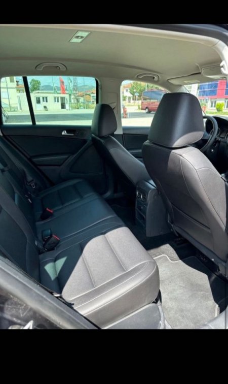 Tirane, shitet makine Benzin, e zeze automatik Kondicioner 200.000 km 7.299 €