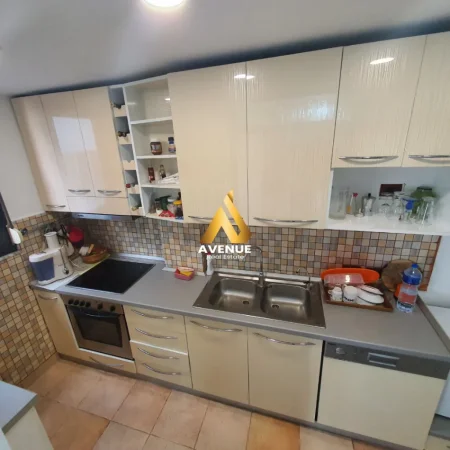 Tirane, shitet apartament 2+1+Ballkon Kati 3, 96 m² 260.000 € (sami frasheri)