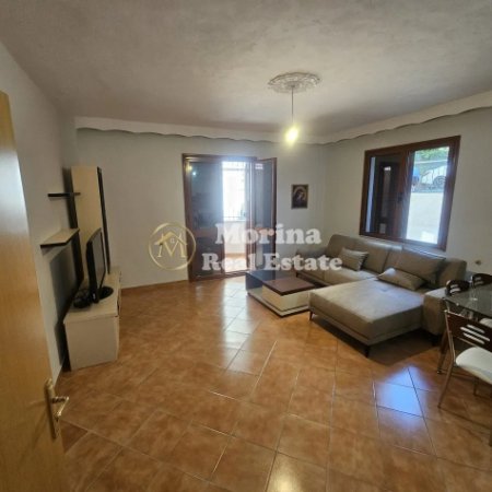 Tirane, jepet me qera apartament 2+1 Kati 2, 100 m² 430 € (Rrethi i Selites — Queen Hotel)