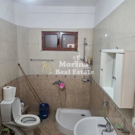Tirane, jepet me qera apartament 2+1 Kati 2, 100 m² 430 € (Rrethi i Selites — Queen Hotel)