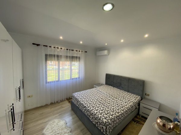 Tirane, jepet me qera shtepi 2+1 Kati 3, 105 m² 430 € 