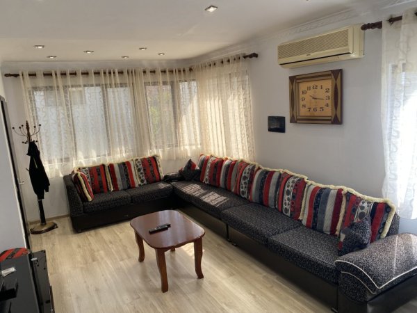 Tirane, jepet me qera shtepi 2+1 Kati 3, 105 m² 430 € 