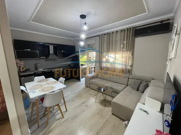 Tirane, shitet apartament 3+1+Ballkon Kati 3, 78 m² 162.000 € (Kodra e Diellit "Eleonora")