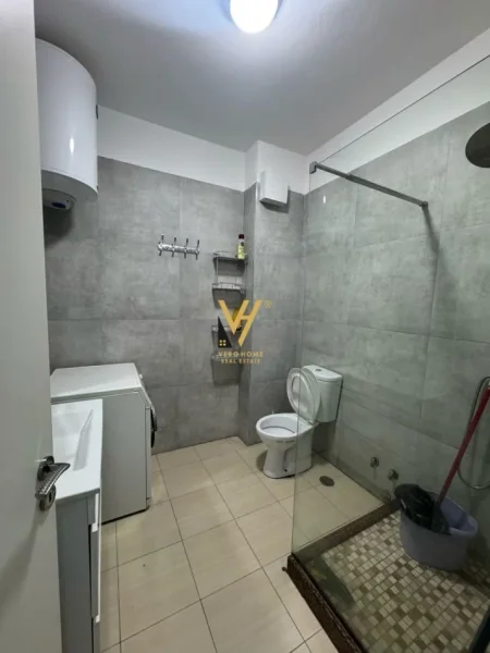 Tirane, shitet apartament 2+1+Ballkon Kati 2, 115 m² 173.000 € (SHKOZE)