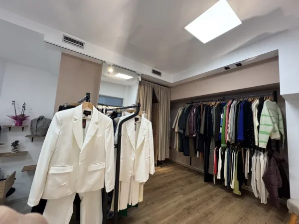 Tirane, Shitet Biznes Boutique - Gati për Punë!