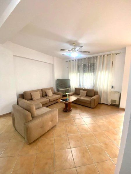 Tirane, shes apartament 2+1 Kati 1, 112 m² 240.000 € (ISH NISHARAKU)